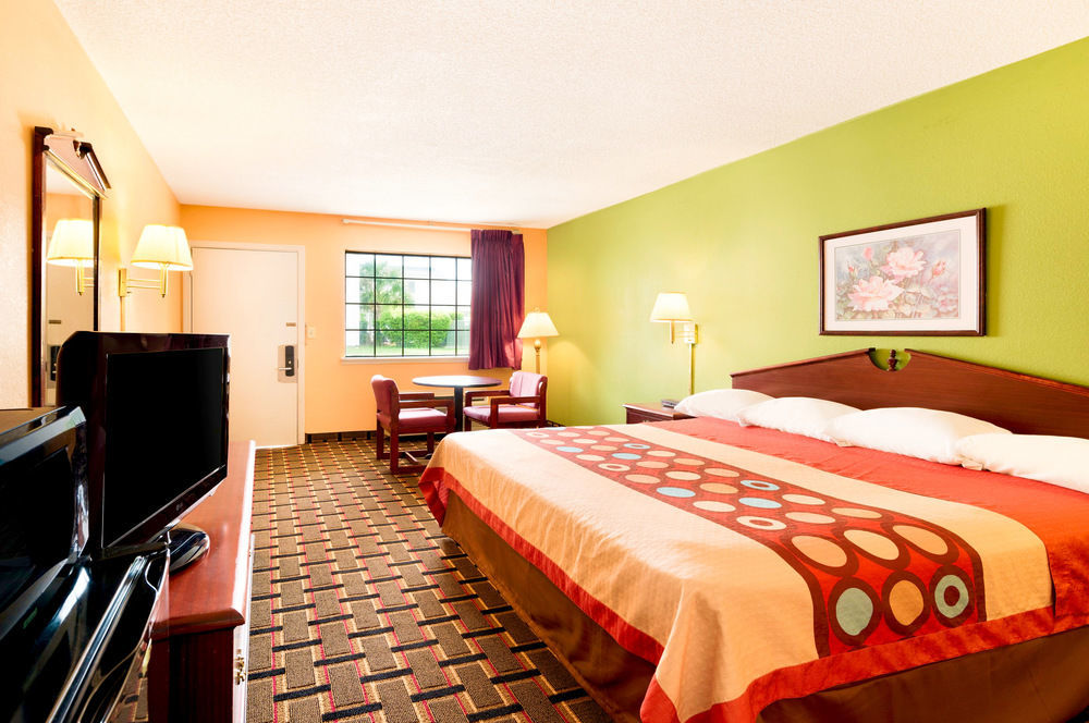 Americas Best Value Inn دارين المظهر الخارجي الصورة